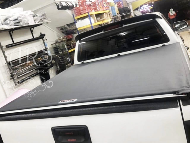Road Wing spoiler on the roof for Ford Ranger 3 T6