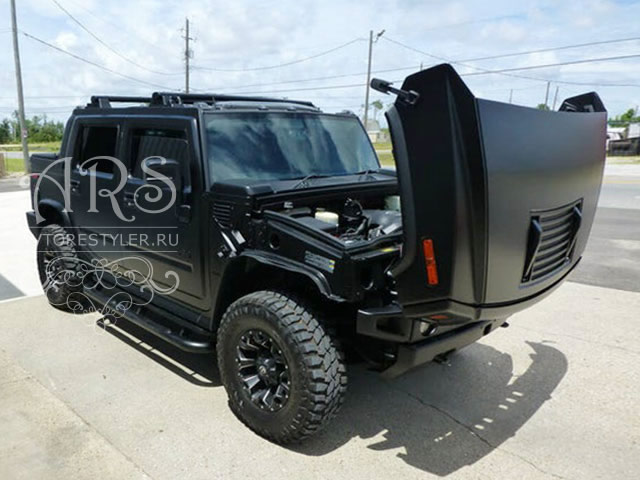 Replica hood of the Hummer H2, SUT