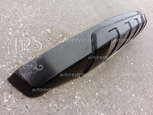 Cover plate with diffuser on the front bumper MMC Pajero 4 2006-2011