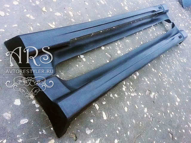 Side skirts Wald for Toyota Land Cruiser 200 2008-2015