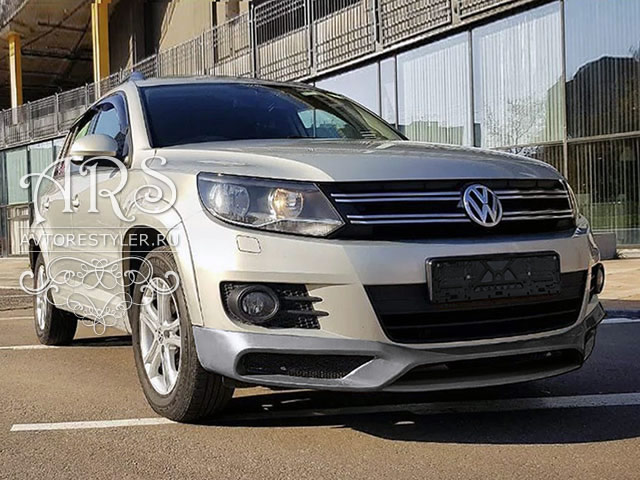 Накладка Caractere на передний бампер VW Tiguan 5N 2007-2017